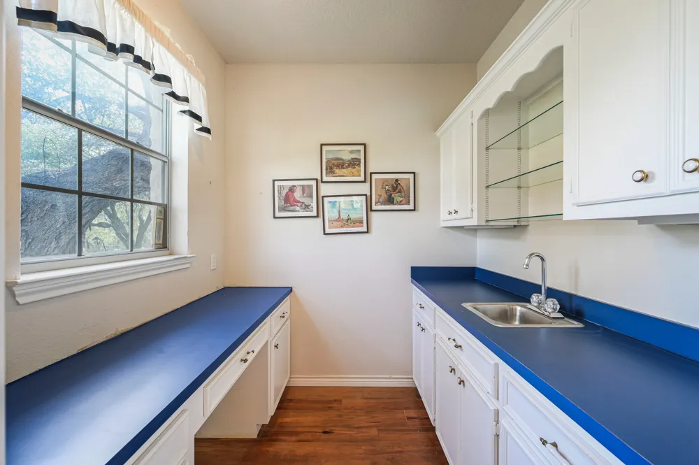 364 Nameless Road Driftwood, TX 78619