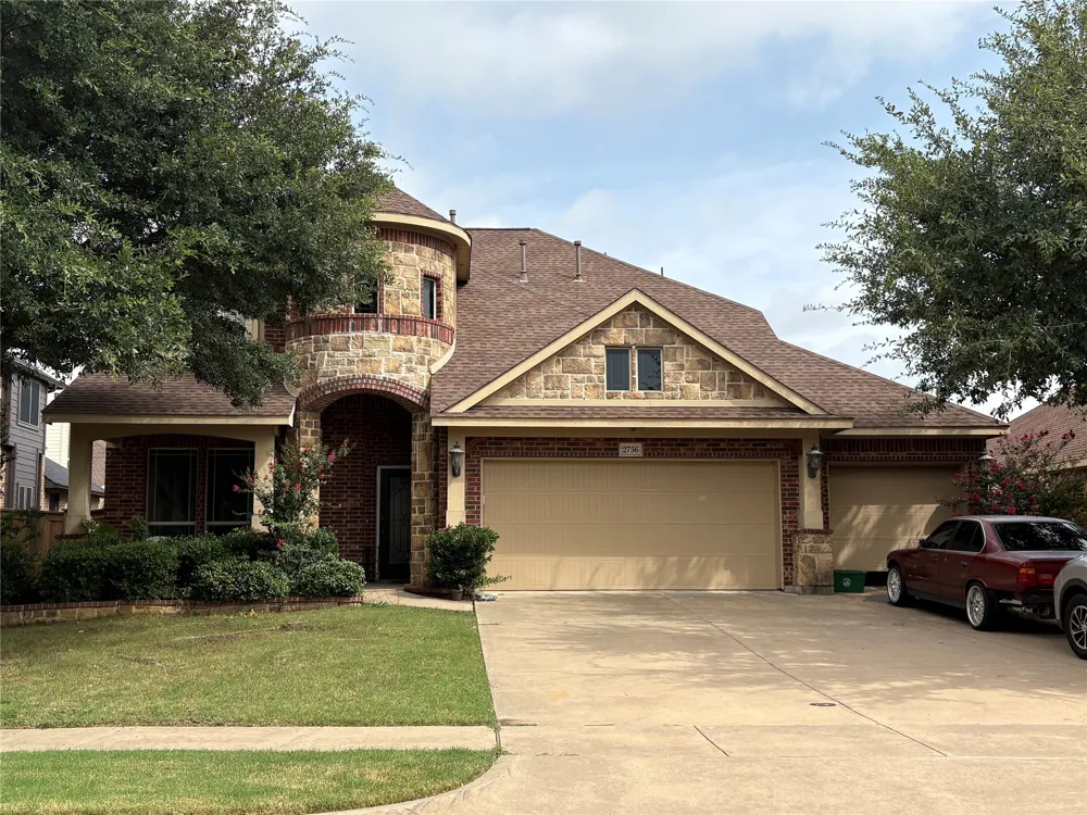 2756 Explorador Grand Prairie, TX 75054