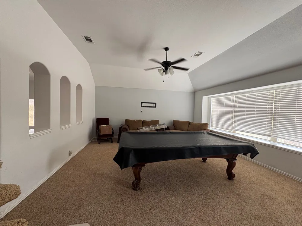 2756 Explorador Grand Prairie, TX 75054