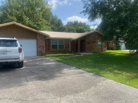 63737 Diamondhead Drive