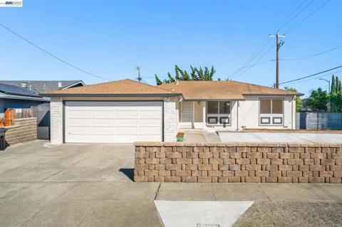 5086 Brett Ct
