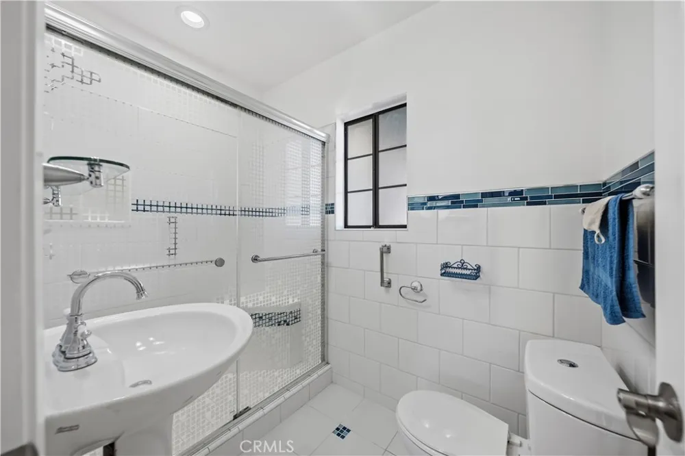 4009 Big Dalton Baldwin Park, CA 91706