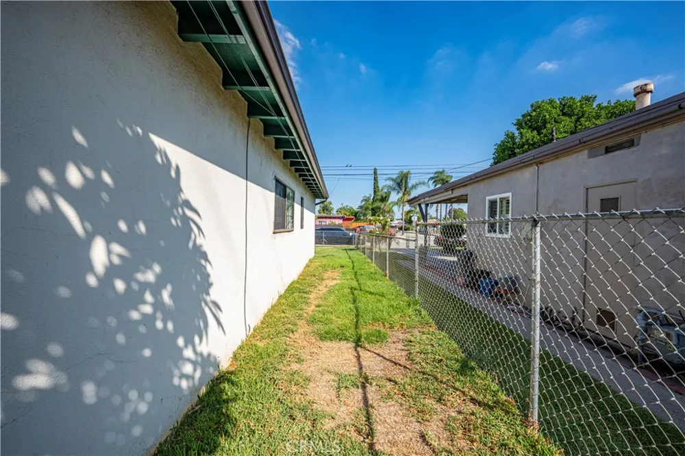 4009 Big Dalton Baldwin Park, CA 91706