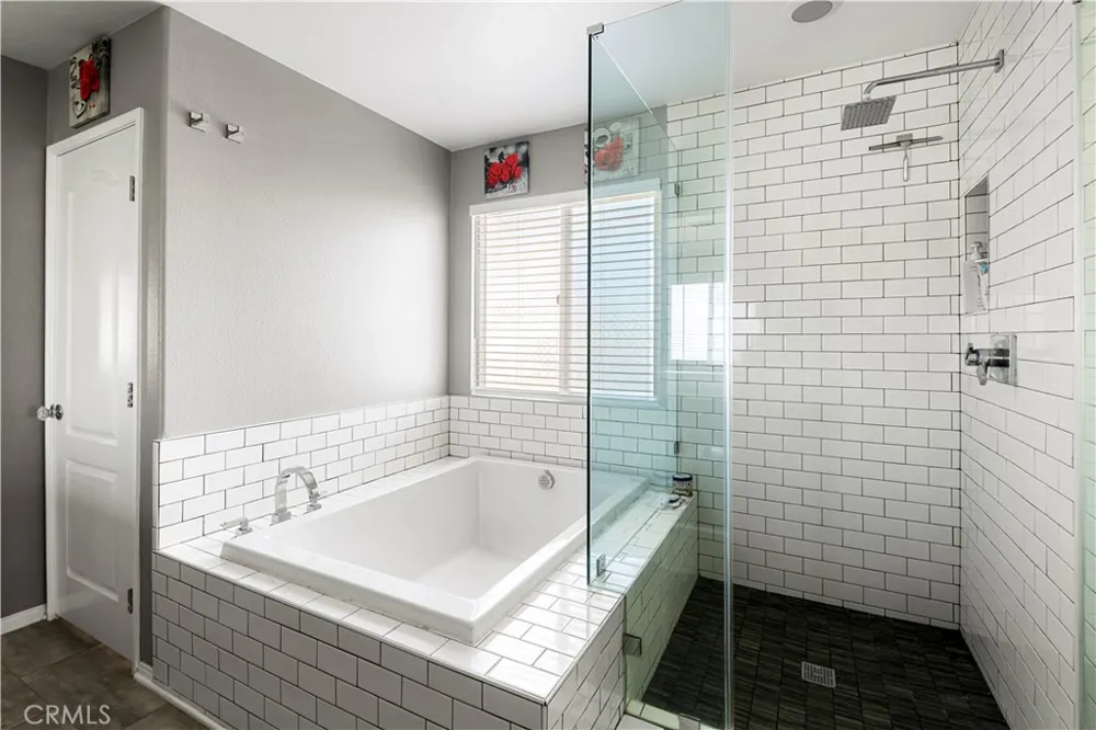 3873 Strand Perris, CA 92571