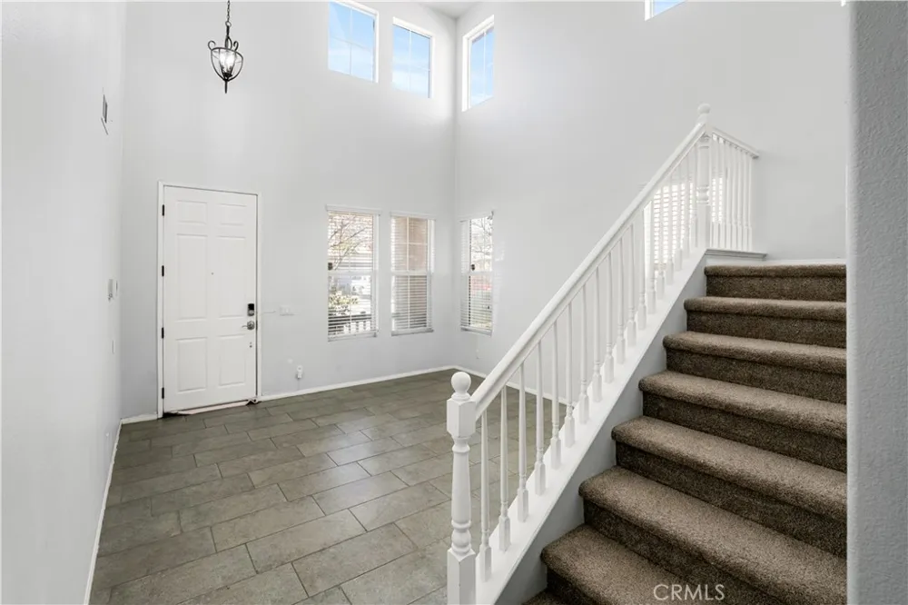3873 Strand Perris, CA 92571