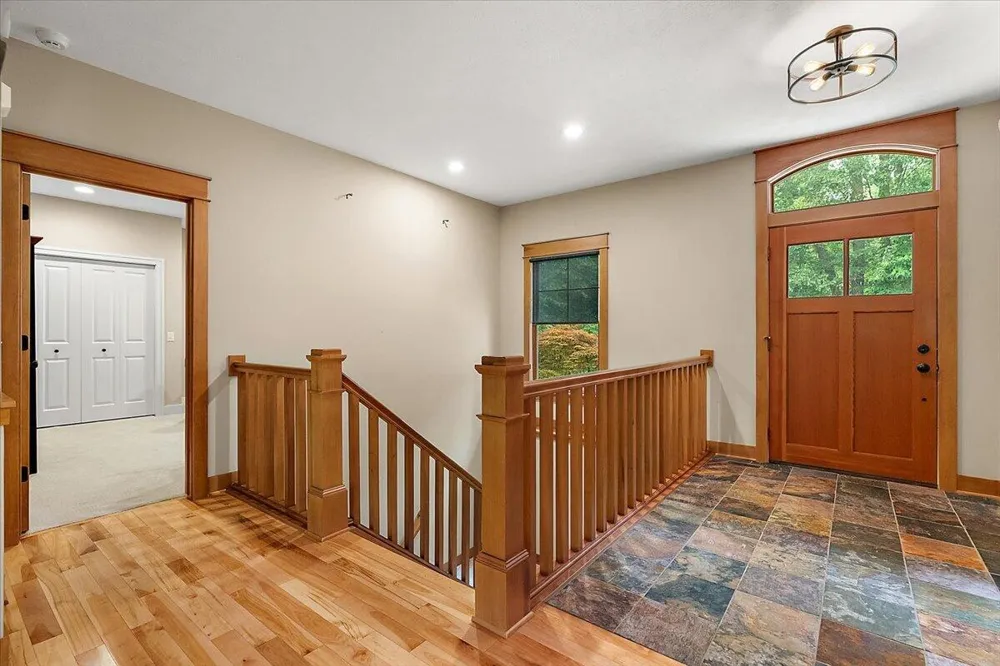 2066 Meek Drive NE Belmont, MI 49306