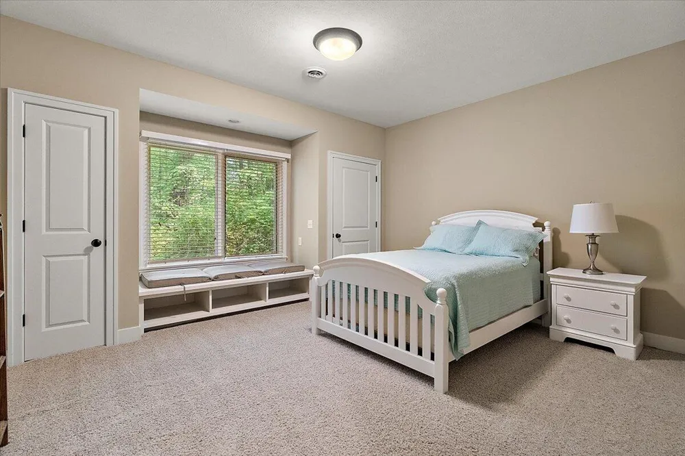 2066 Meek Drive NE Belmont, MI 49306