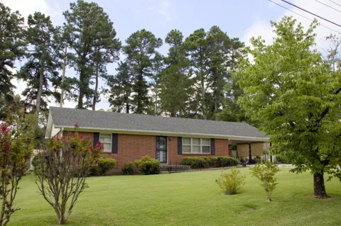 12 Knollwood Dr