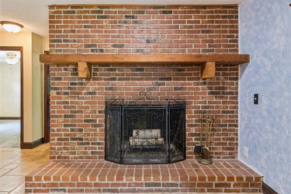 1322 W VOORHIS AVENUE Deland, FL 32720