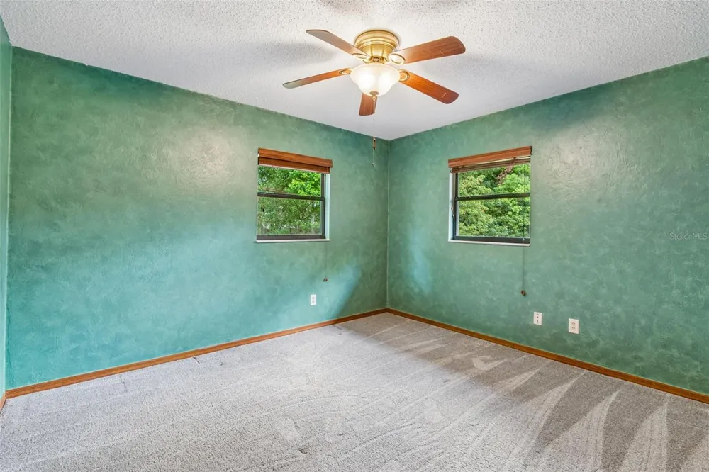 1322 W VOORHIS AVENUE Deland, FL 32720