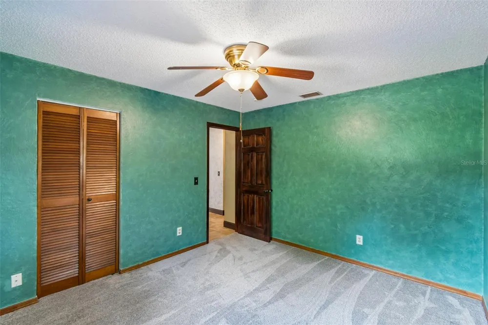 1322 W VOORHIS AVENUE Deland, FL 32720