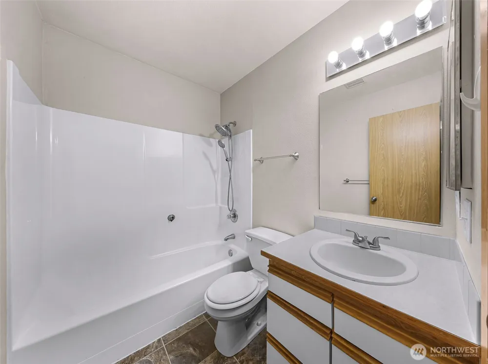 16619 41st Drive NE #B Arlington, WA 98223
