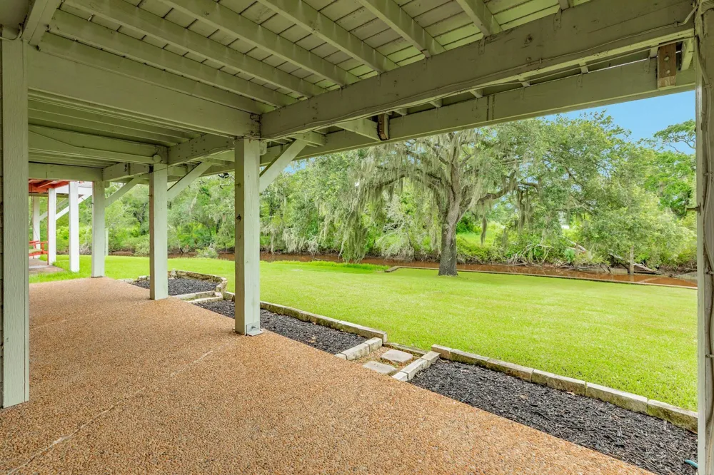 6840 County Road 659 Brazoria, TX 77422