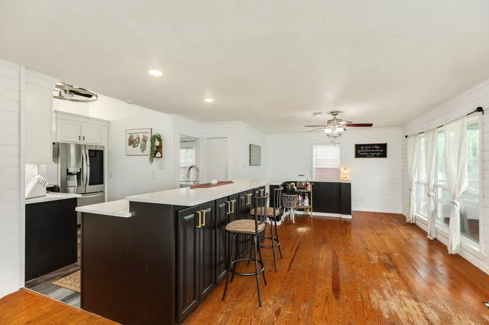 6840 County Road 659 Brazoria, TX 77422