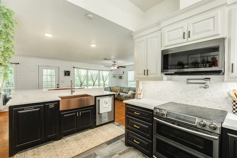 6840 County Road 659 Brazoria, TX 77422