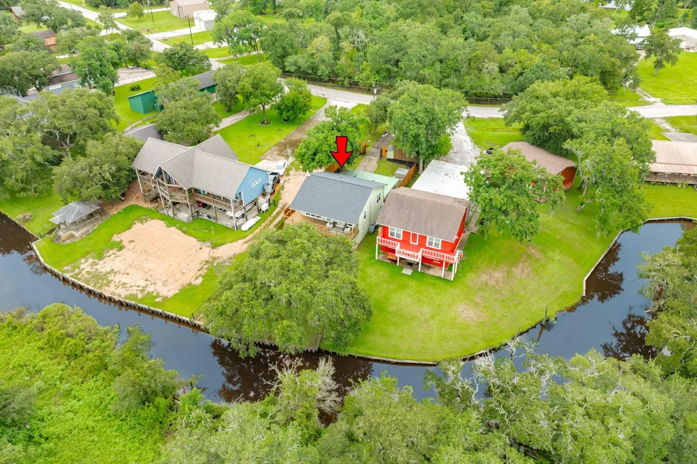 6840 County Road 659 Brazoria, TX 77422