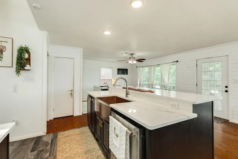 6840 County Road 659 Brazoria, TX 77422