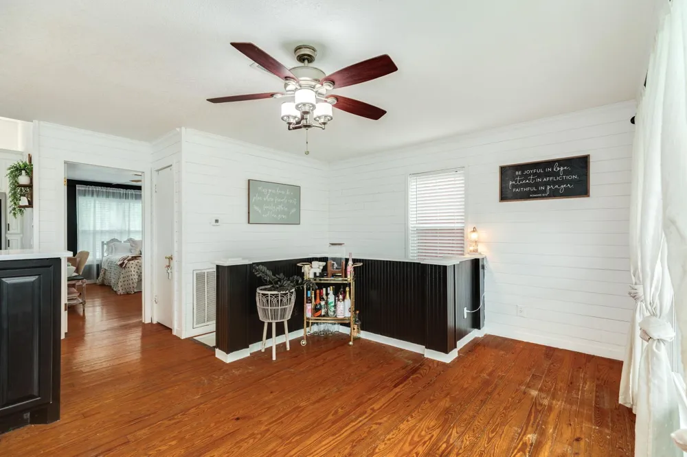 6840 County Road 659 Brazoria, TX 77422
