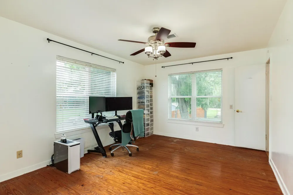 6840 County Road 659 Brazoria, TX 77422