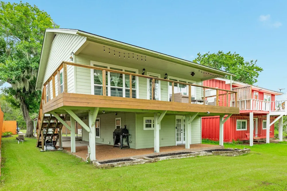 6840 County Road 659 Brazoria, TX 77422