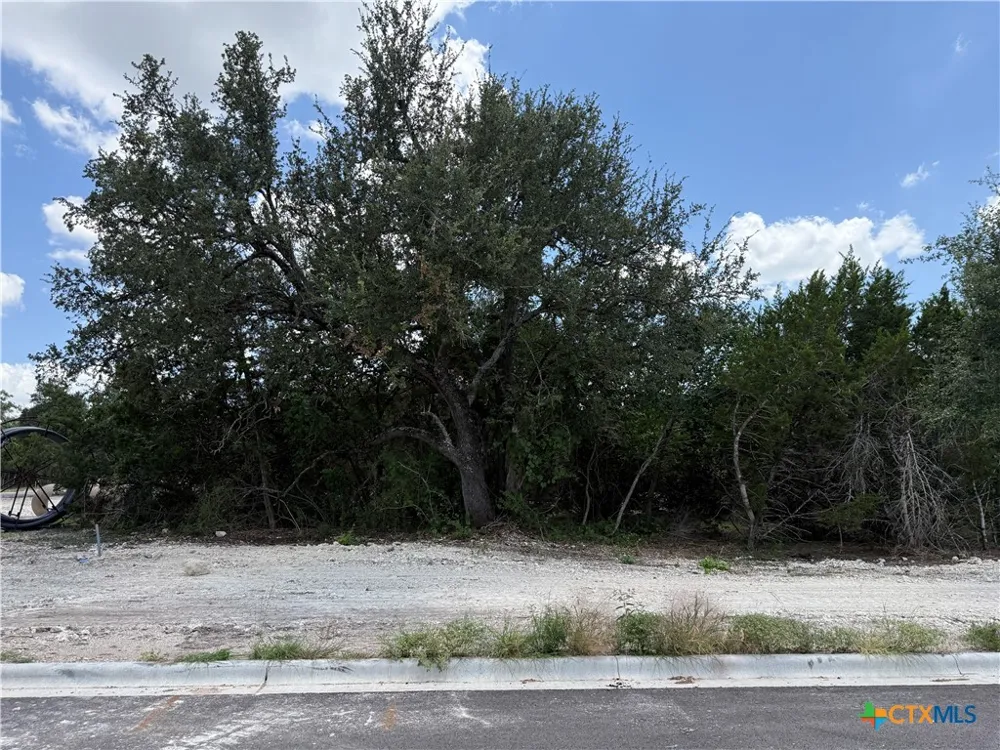 1002 Kenton Parkway Salado, TX 76571