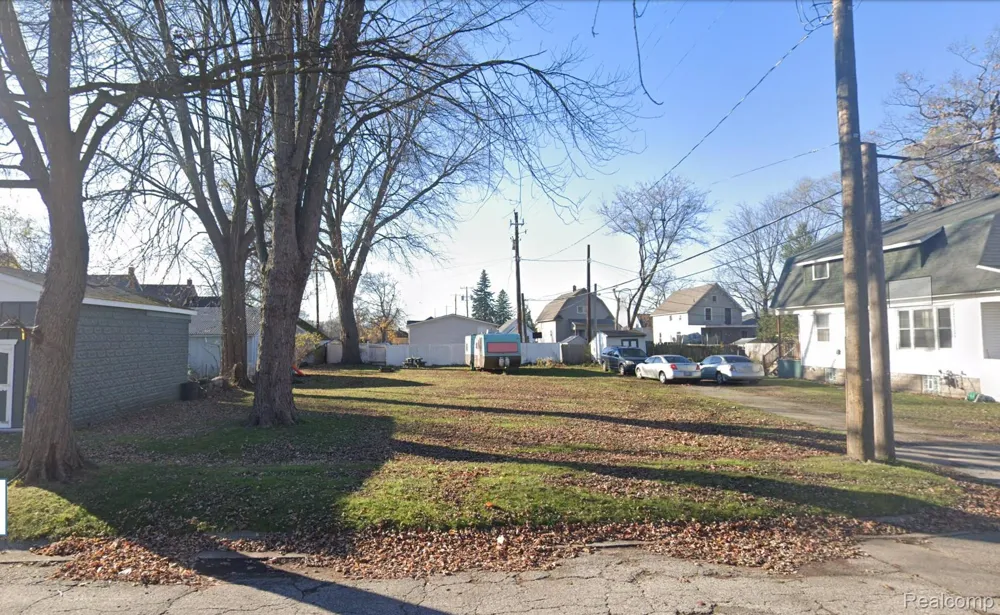 2015 Elk Street Port Huron City, MI 48060