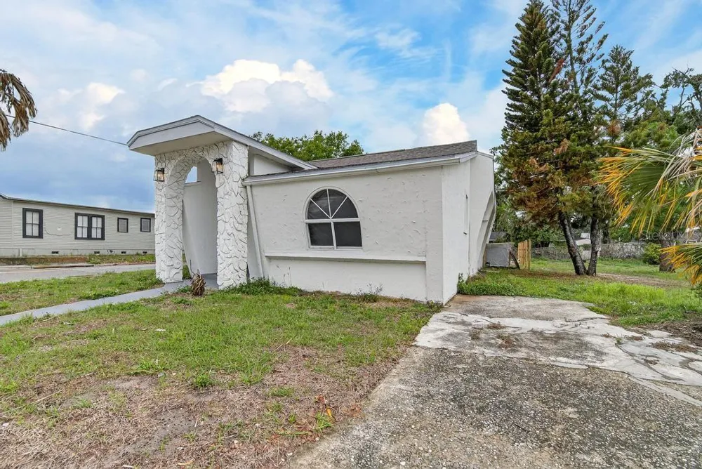 800 CHURCH AVENUE Mulberry, FL 33860