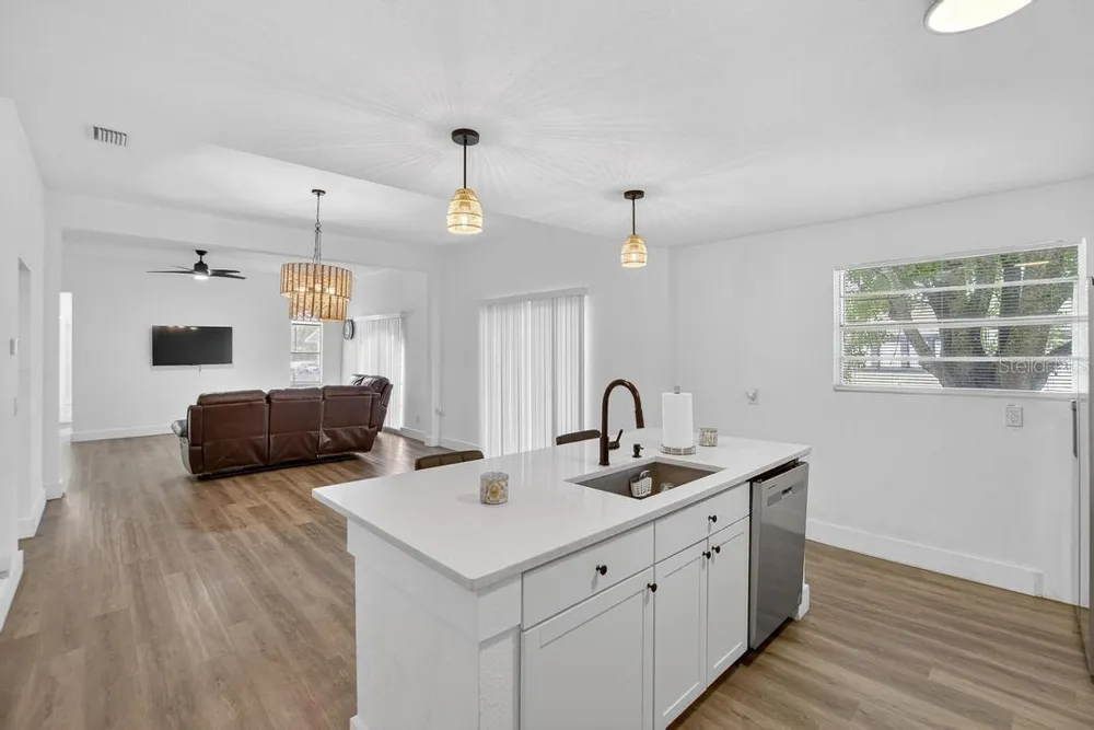 800 CHURCH AVENUE Mulberry, FL 33860