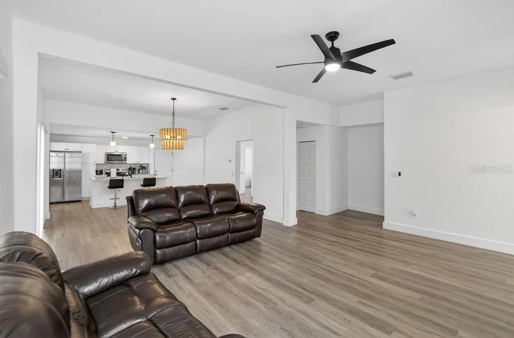 800 CHURCH AVENUE Mulberry, FL 33860