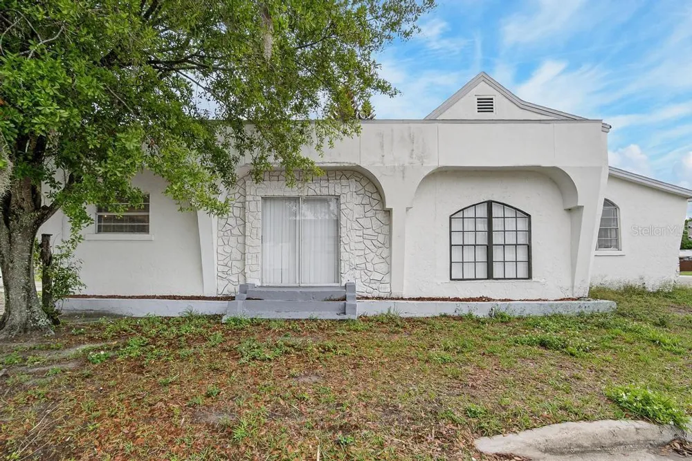 800 CHURCH AVENUE Mulberry, FL 33860