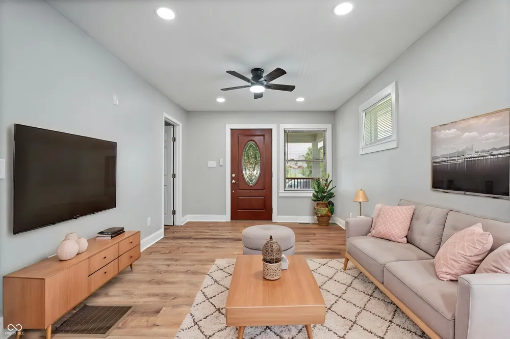 255 Iowa Street Indianapolis, IN 46225
