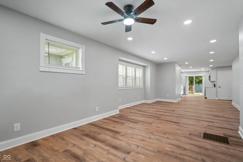 255 Iowa Street Indianapolis, IN 46225
