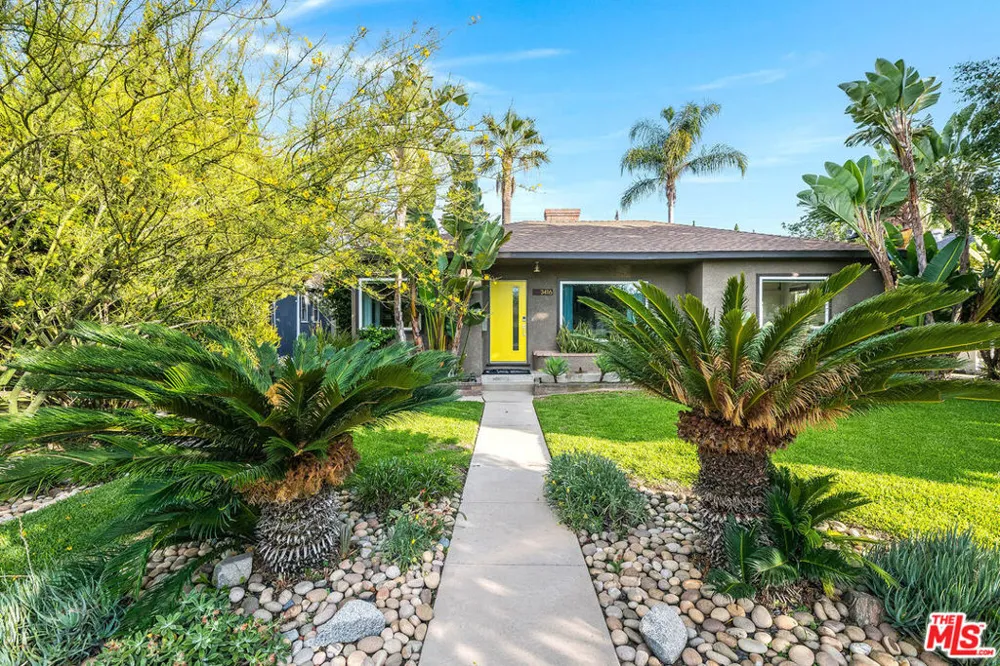 3416 W Clark Avenue Burbank, CA 91505