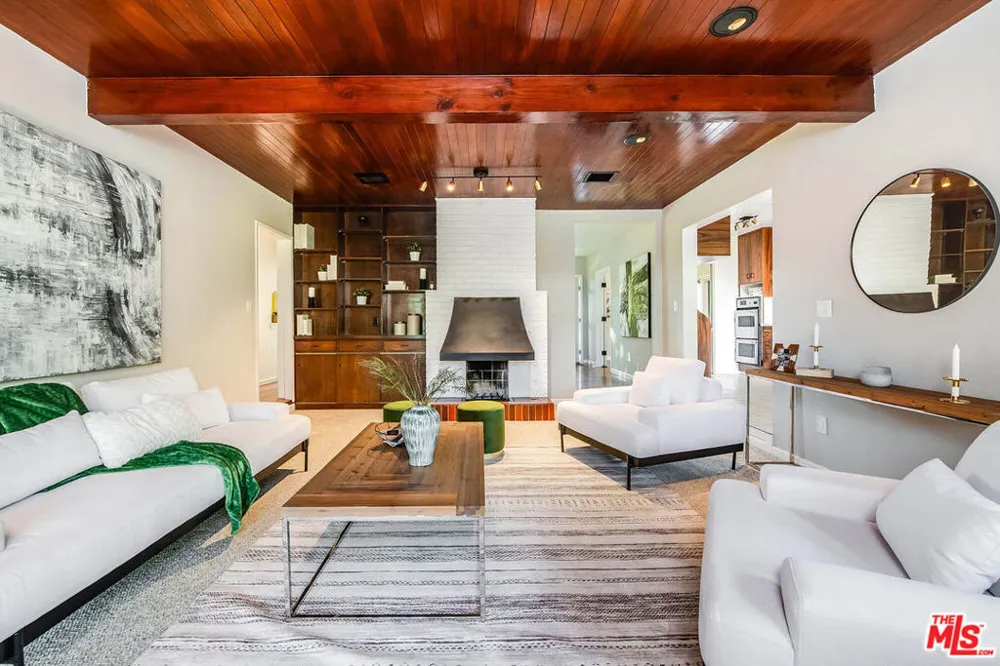 3416 W Clark Avenue Burbank, CA 91505