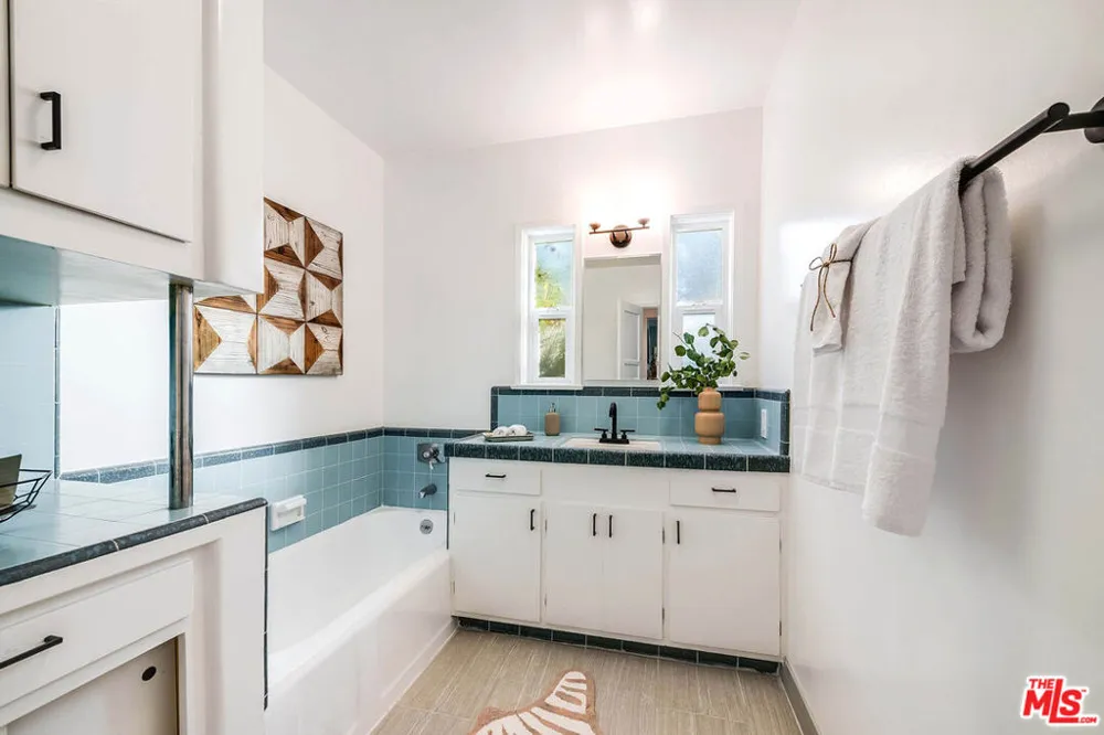 3416 W Clark Avenue Burbank, CA 91505
