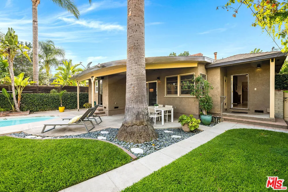 3416 W Clark Avenue Burbank, CA 91505