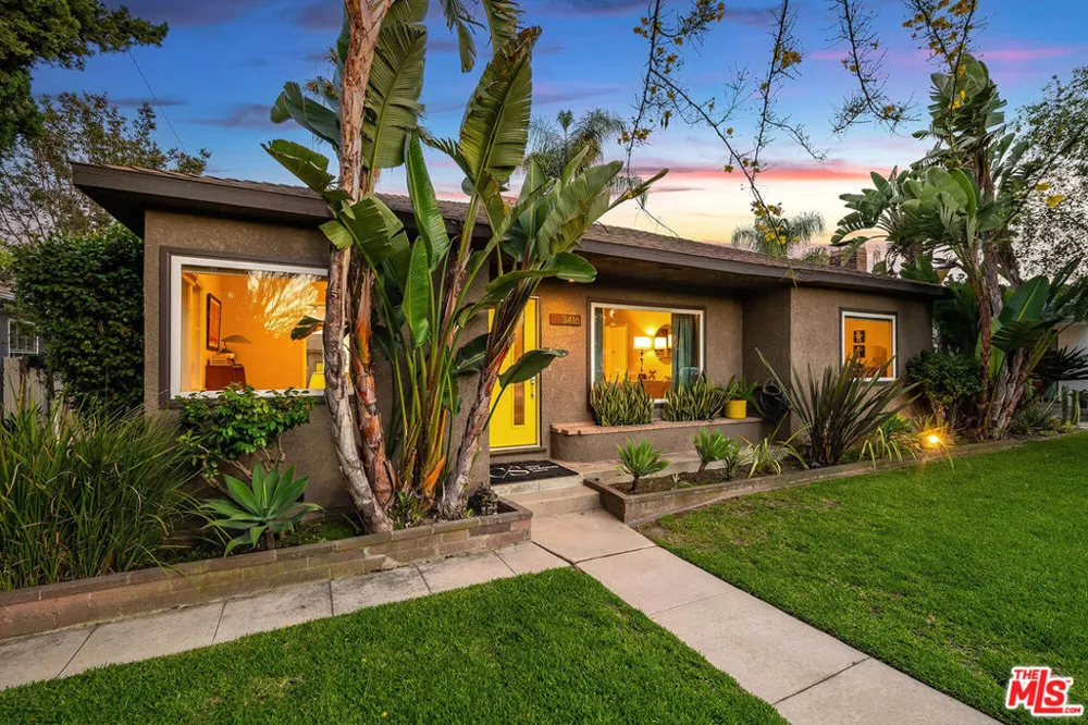 3416 W Clark Avenue Burbank, CA 91505