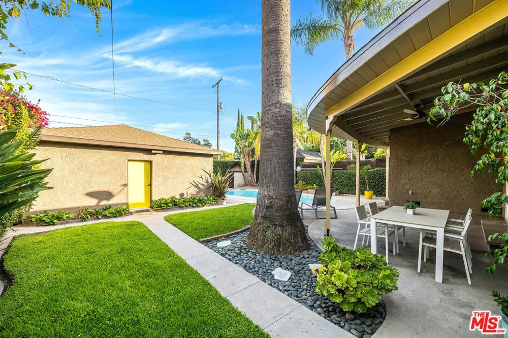 3416 W Clark Avenue Burbank, CA 91505