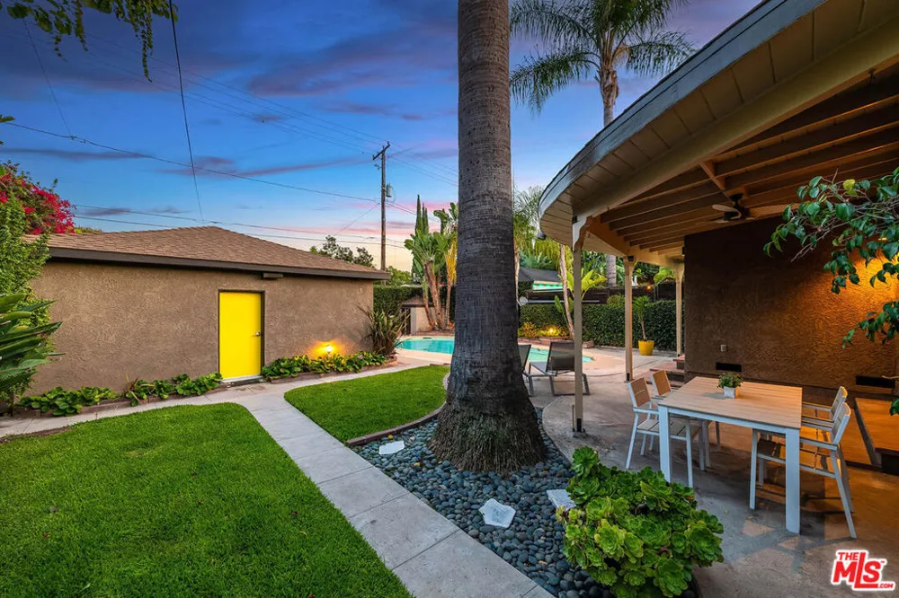 3416 W Clark Avenue Burbank, CA 91505