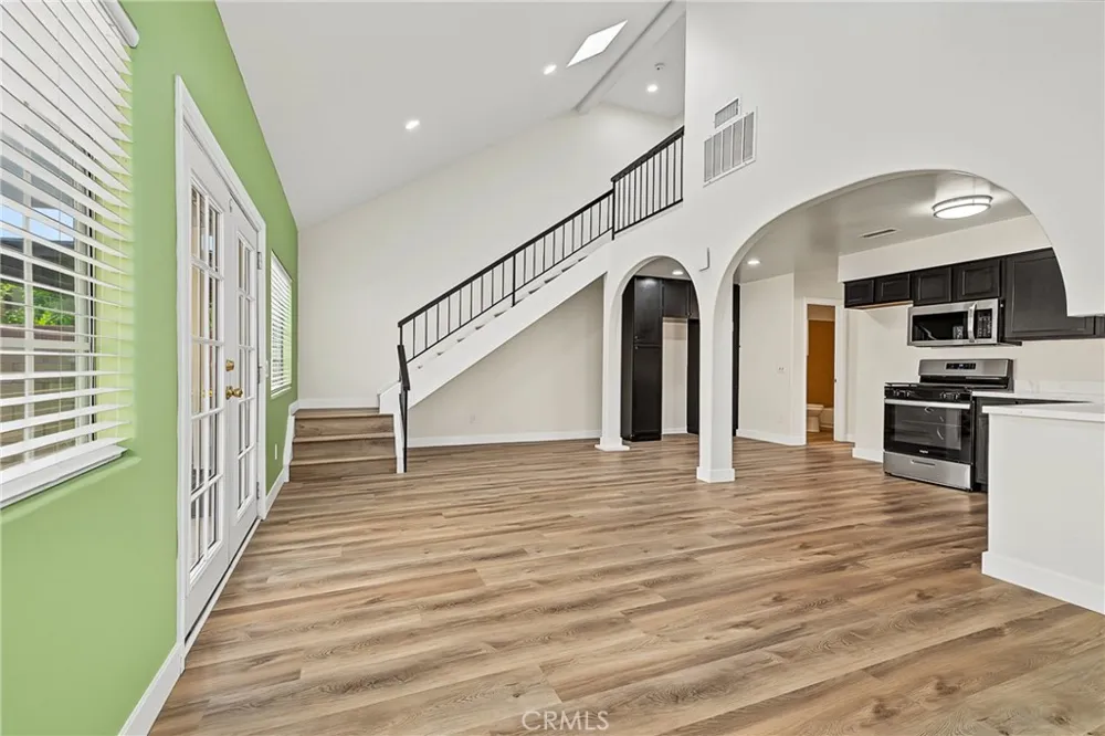 835 Quail Lake Elsinore, CA 92530