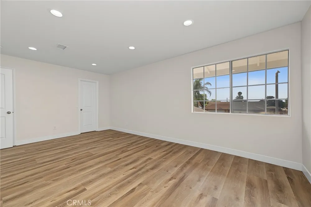 835 Quail Lake Elsinore, CA 92530