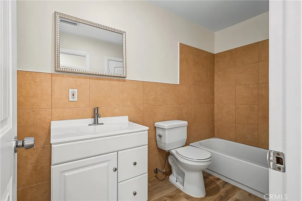 835 Quail Lake Elsinore, CA 92530
