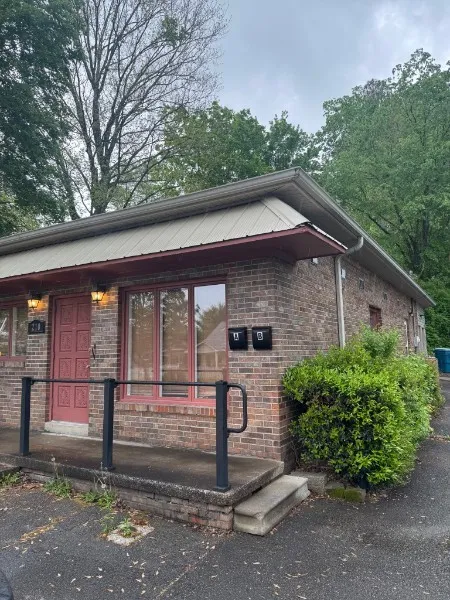 210 E Main St Waverly, TN 37185