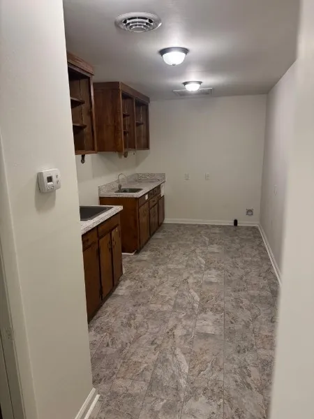 210 E Main St Waverly, TN 37185