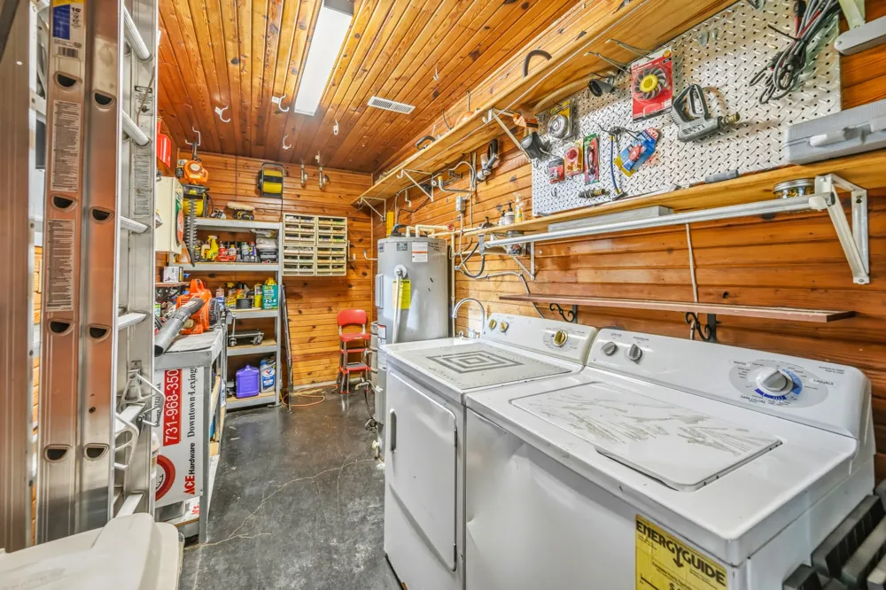 783 N Broad St Lexington, TN 38351