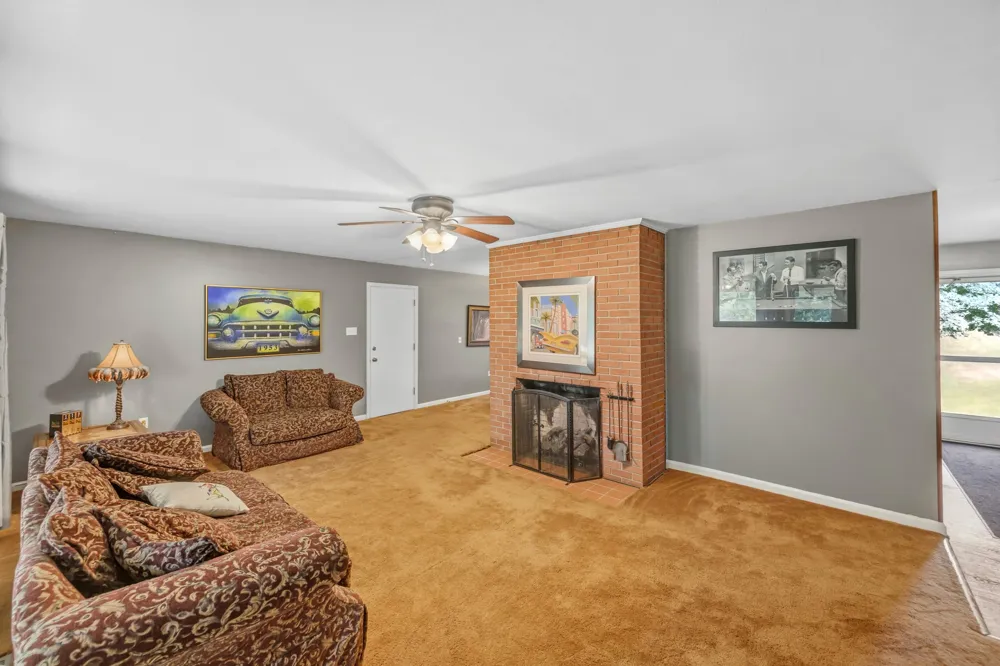 783 N Broad St Lexington, TN 38351