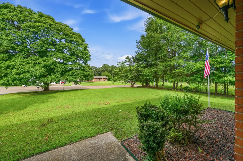 783 N Broad St Lexington, TN 38351