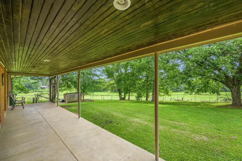 783 N Broad St Lexington, TN 38351