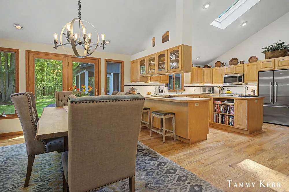 6051 Old Allegan Road Saugatuck Township, MI 49453
