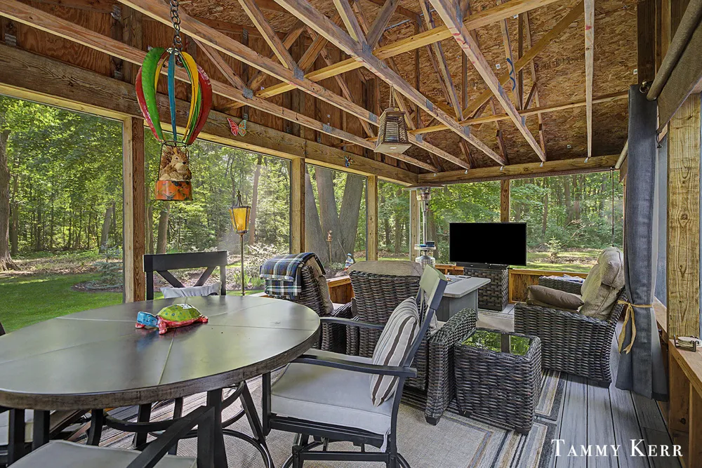 6051 Old Allegan Road Saugatuck Township, MI 49453